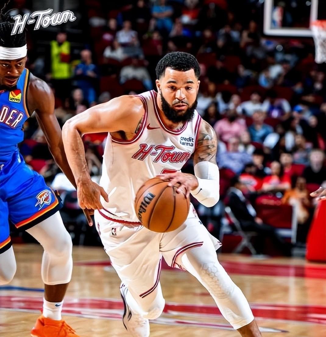 包含篮球新季揭幕，谁将成为最强新星？的词条