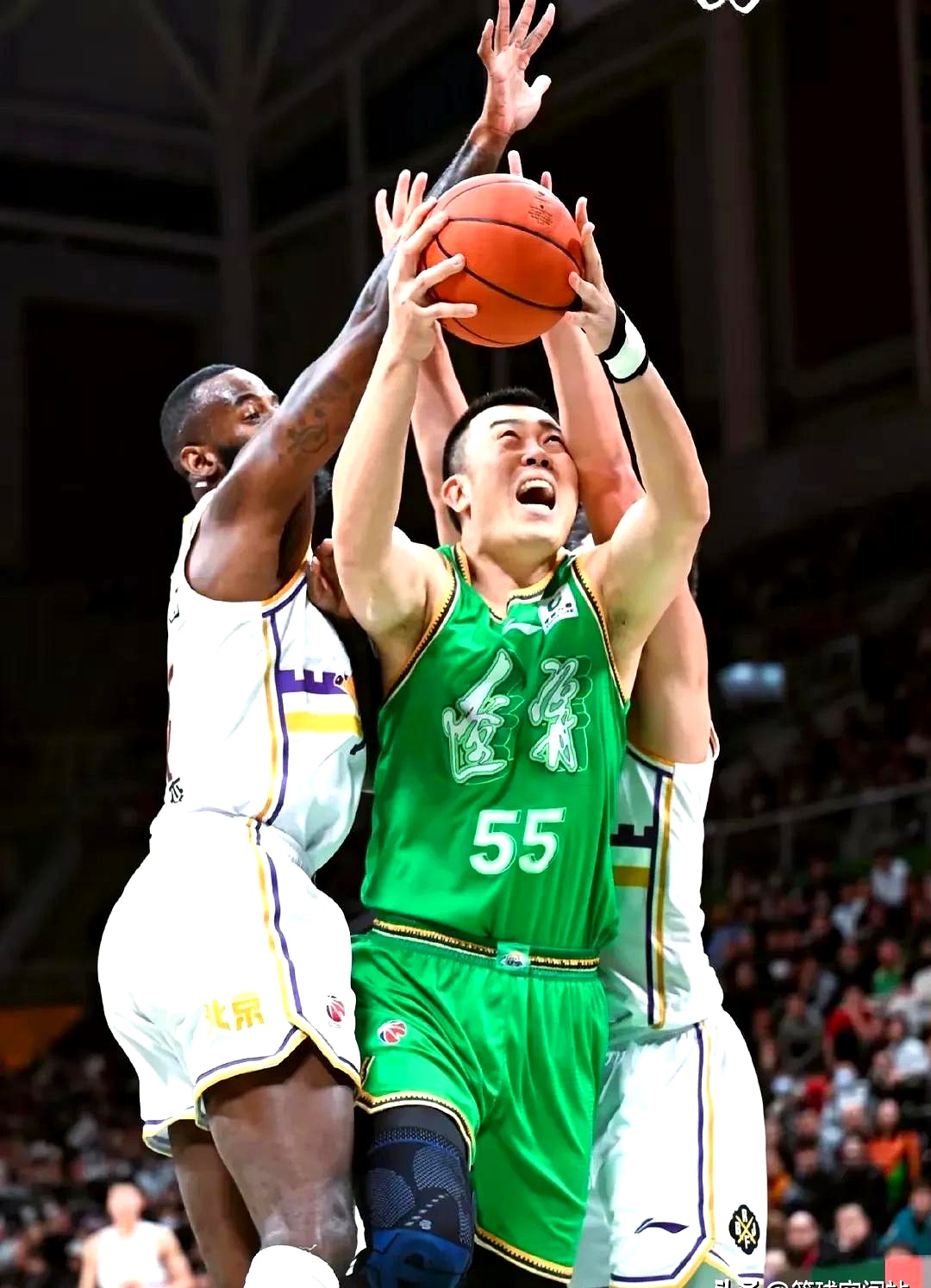 辽宁男篮以微弱差距战胜浙江队，成功夺冠的简单介绍