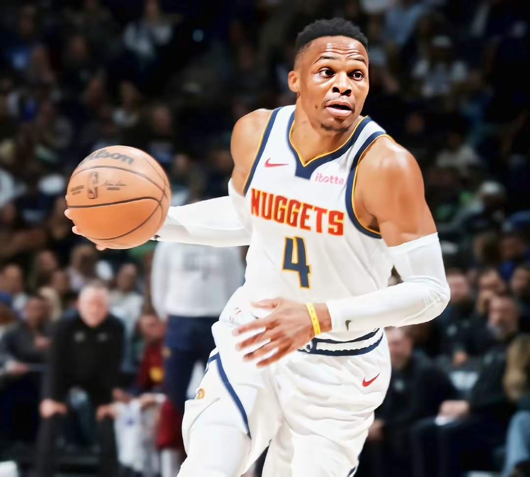 关于爵士队球员成功恢复佳状态，备战下场比赛的信息