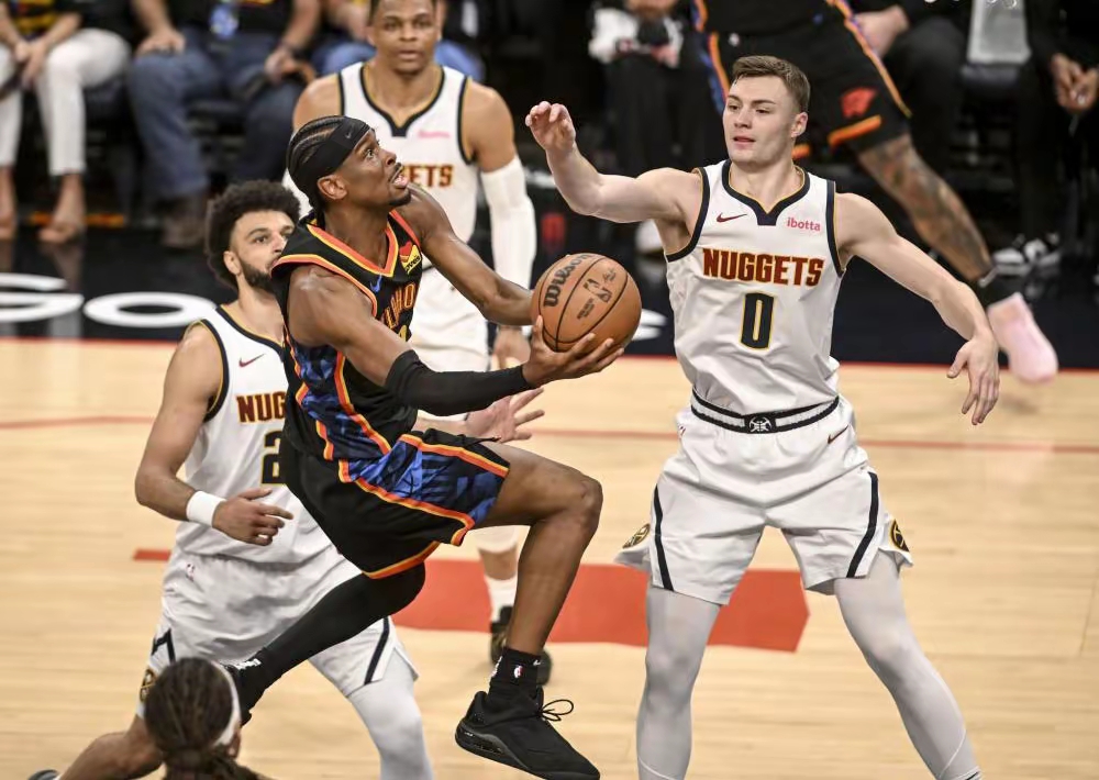 关于掘金全队大胜独行侠！约维奇砍下神奇数的信息