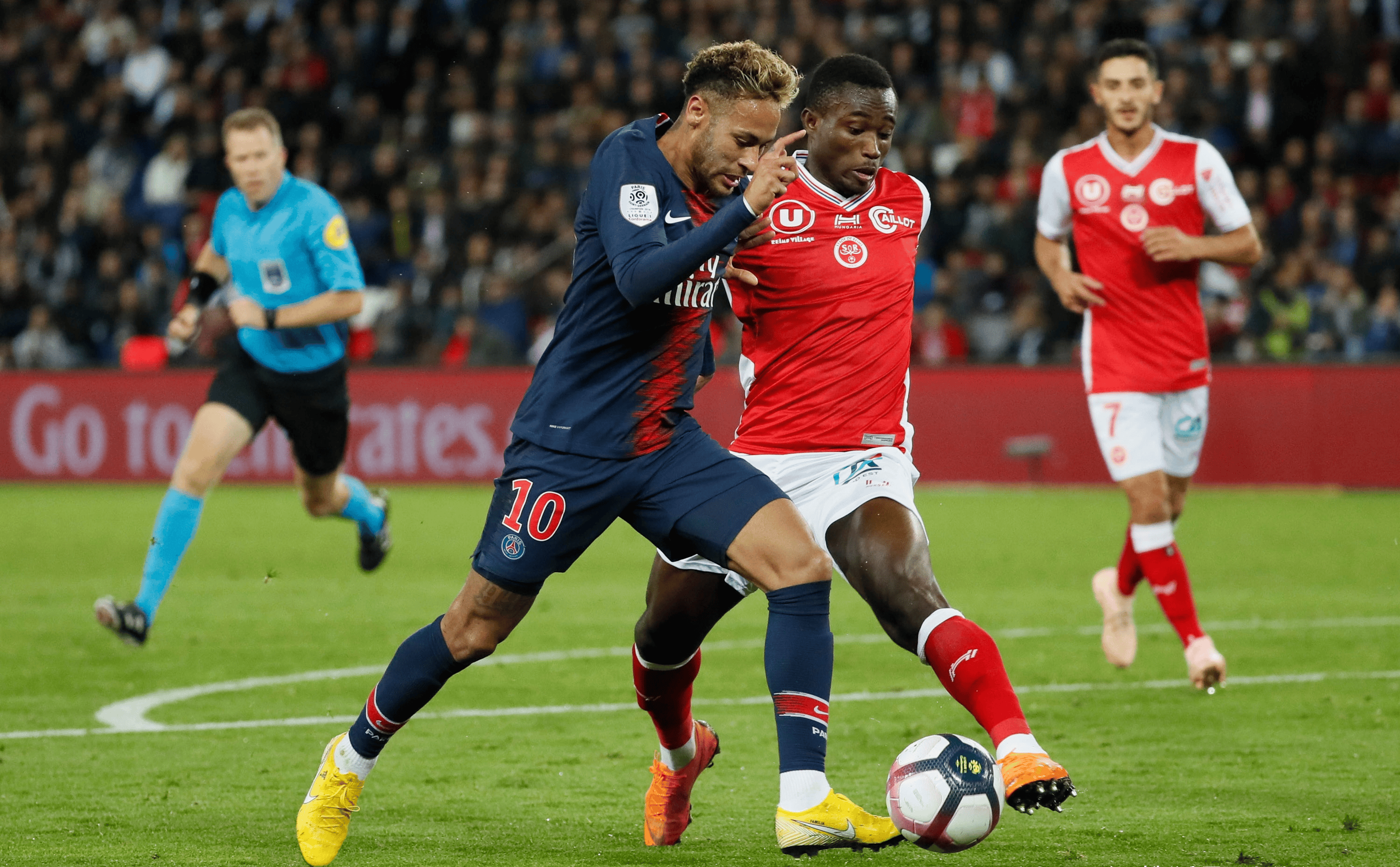 里昂客场逆转尼姆，法甲排名稳定在中游